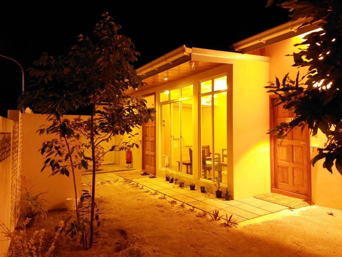 Ayira Maldives Hotel Feridhoo ภายนอก รูปภาพ